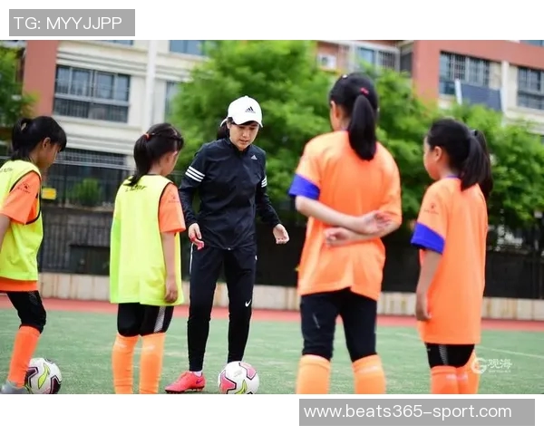 东体报道足协青睐欧洲教练本土中生代教练报名参选人数有限