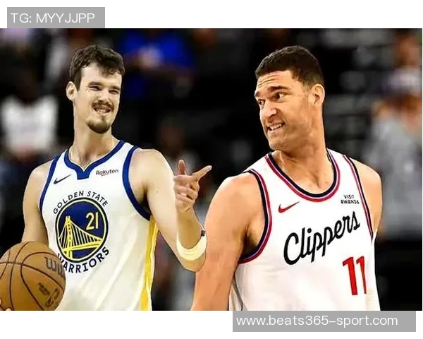 勇士队自主研发巅峰大洛波斯特防守效率高居联盟第三名 勇士队自主研发巅峰大洛波斯特防守效率高居联盟第三名