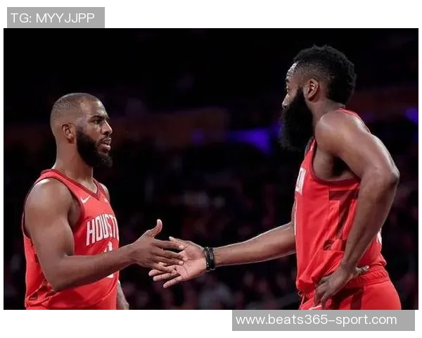 保罗谈与哈登的默契配合称一起打球的时光令人愉悦