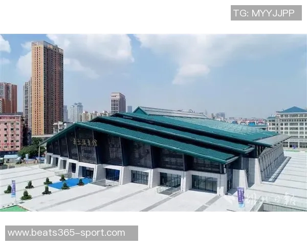 武汉体育中心改建为八万座专业球场助力城市体育发展与赛事承办 武汉体育中心改建为八万座专业球场助力城市体育发展与赛事承办