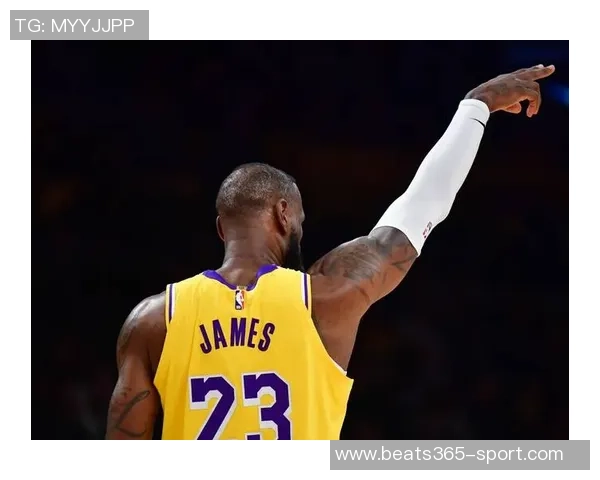 夸梅质疑富保罗言论为何用冠军标准衡量湖人新星里夫斯表现