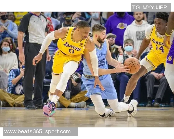 于帕分享防守心得孔帕尼教导提升比赛专注力与防守技巧