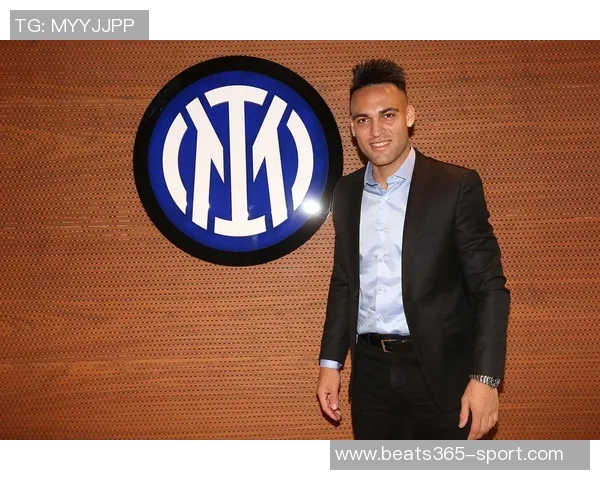 国米旧将塞雷纳盛赞劳塔罗的智慧与跑位能力直面外界批评