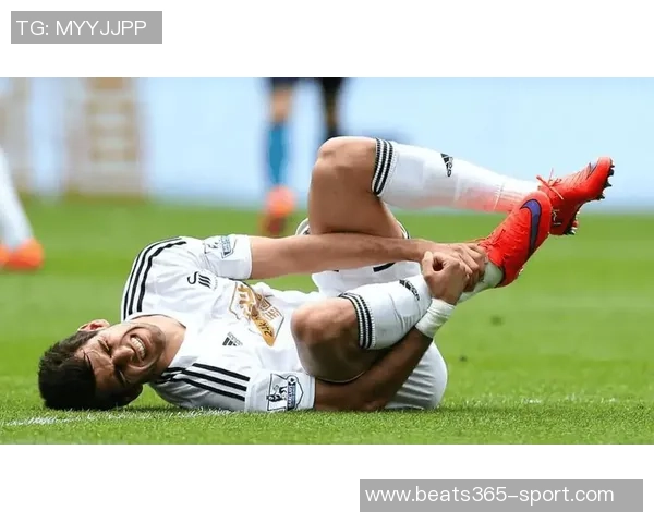 登贝莱因病缺席欧冠比赛舍瓦利耶脚踝伤情持续不愈